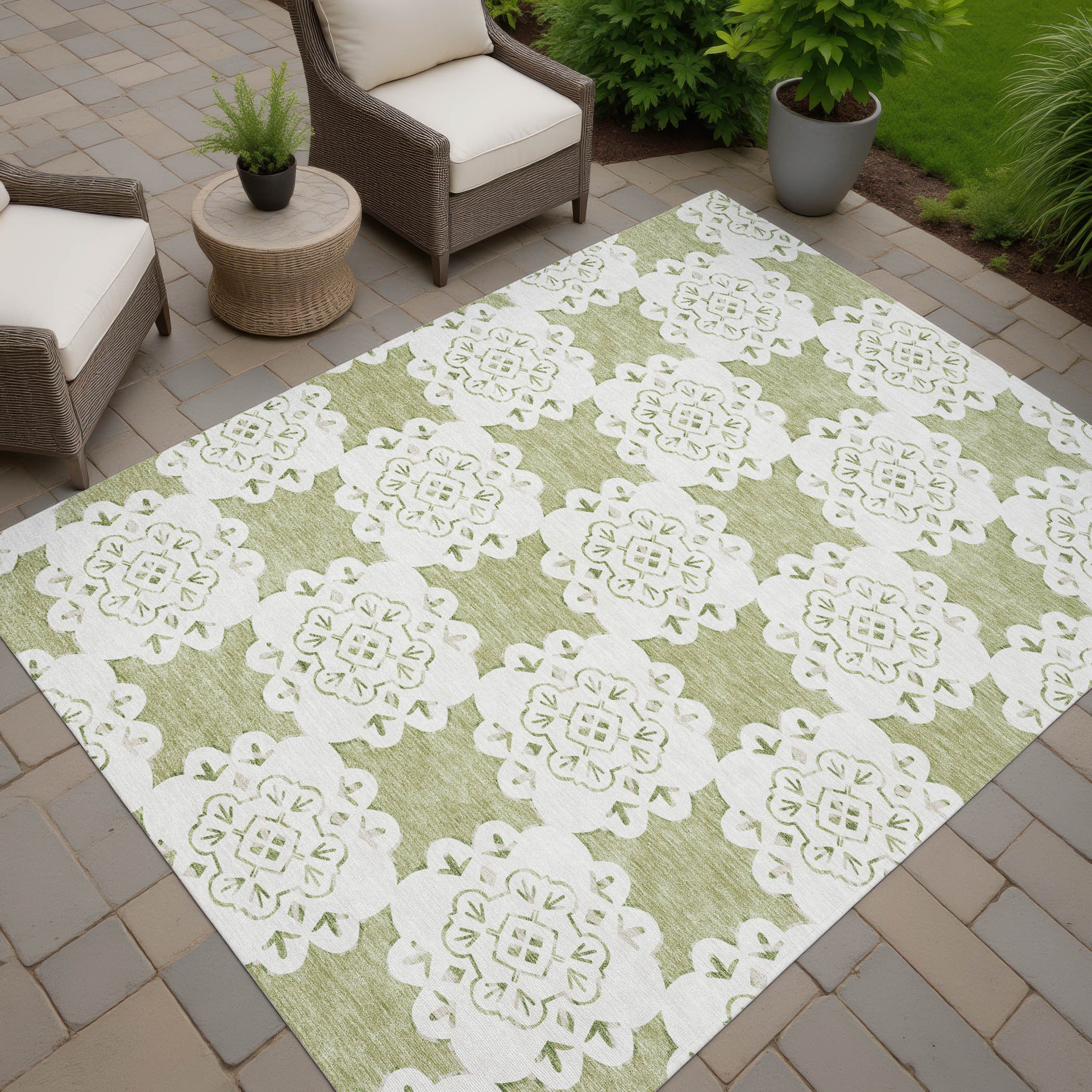 10' X 14' Artichoke Green And Ivory Quatrefoil Washable Indoor Outdoor Area Rug-5